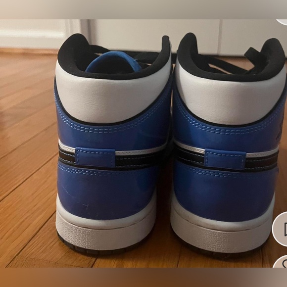 Jordan’s - Picture 2 of 2